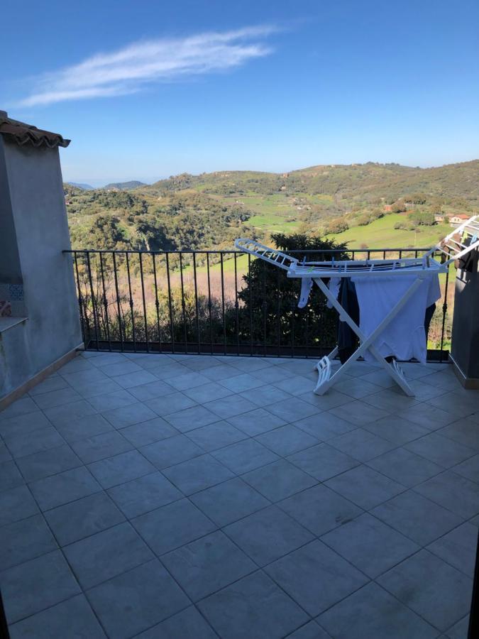 Basicò un balcone sul mare-Casa I CARRUGGI- Case vacanza Sicilia&Toscana- Exterior foto