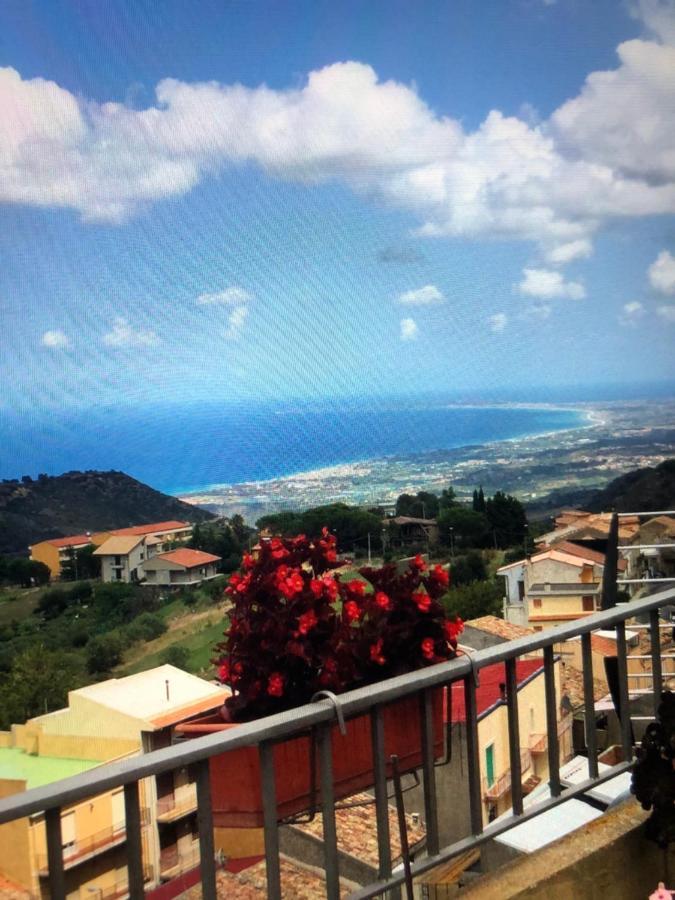 Basicò un balcone sul mare-Casa I CARRUGGI- Case vacanza Sicilia&Toscana- Exterior foto